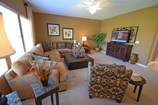 Benton Lakes Mandarin - Living Room