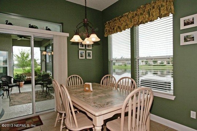 You can enjoy lakefront views right from the casual kitchen dining area.